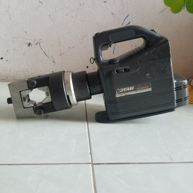 Máy ép cos thủy lực izumi