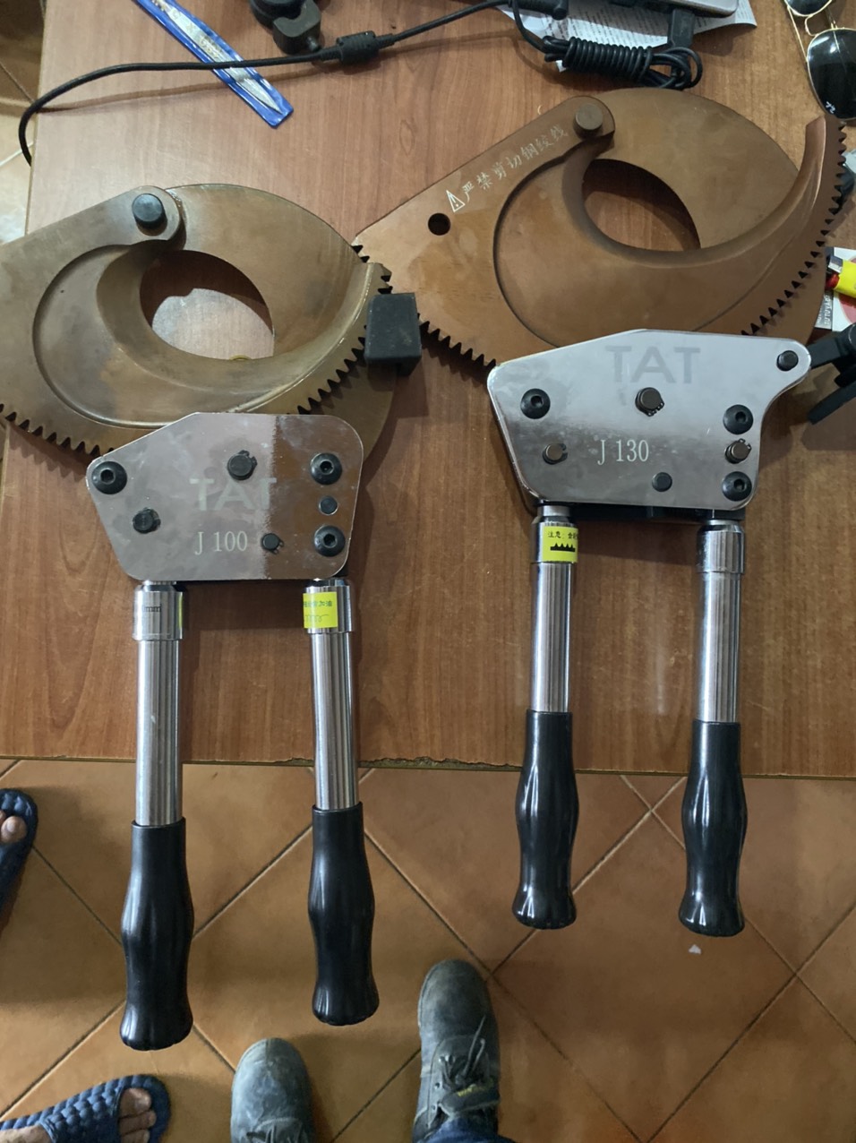 Kéo Cắt Cáp Nhông J-100 Kéo Cắt Cáp Nhông J-100