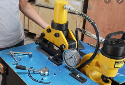 Máy gia công thanh cái bằng tay và điện
