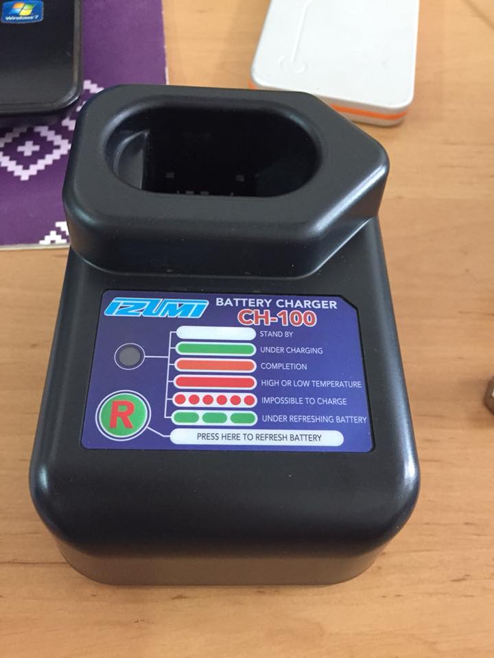 Bộ loại sạc pin IZUMI