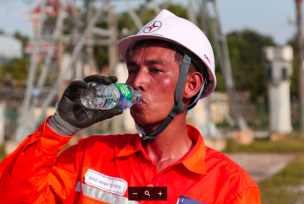 Câu chuyện người thợ điện miền bắc