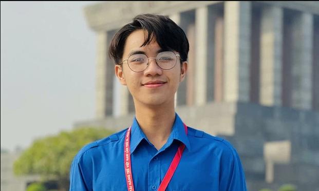 Bài làm đề Văn tốt nghiệp 2021 của thủ khoa 2020: Dài 10 trang, ngôn từ uyên bác đến mức người thường không hiểu nổi