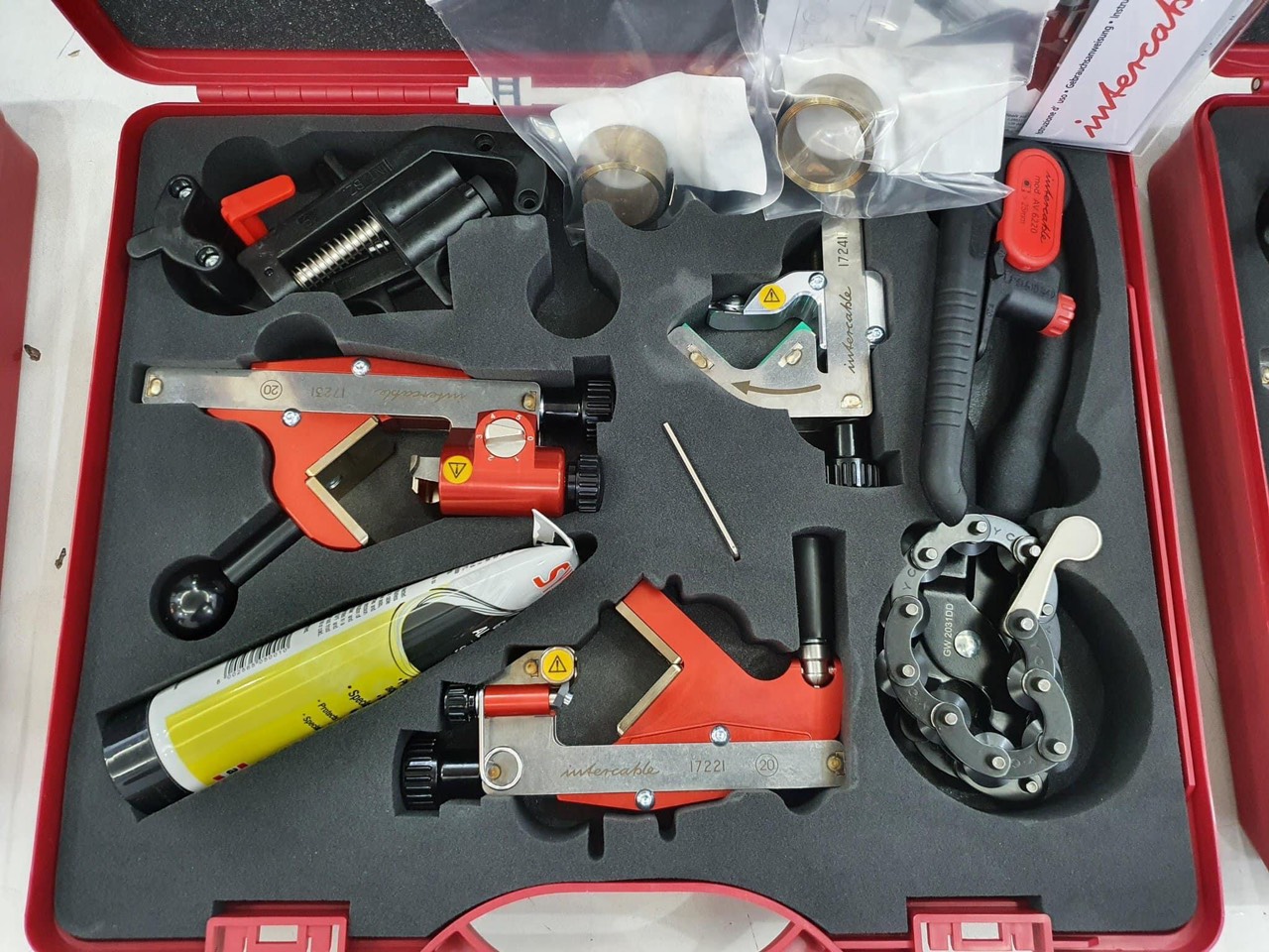 Bộ lột bán dẫn cáp trung thế là gì? Có những loại bán dẫn nào ?