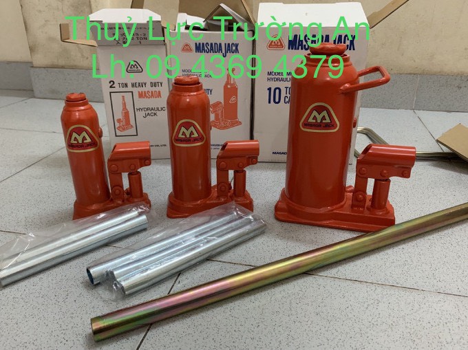 Con đội kích thủy lực 3 tấn