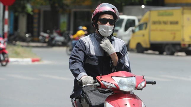 Hai ngày đỉnh điểm đợt nắng nóng đầu tiên