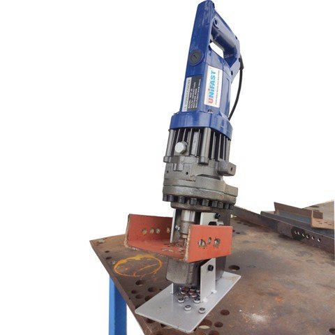 Máy đột lỗ thủy lực và dụng cụ đột lỗ thủy lực